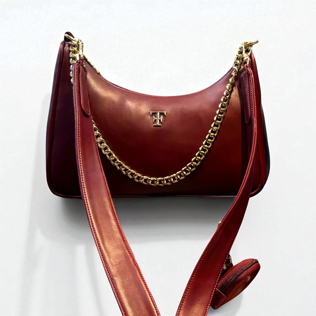 Cherry red muse