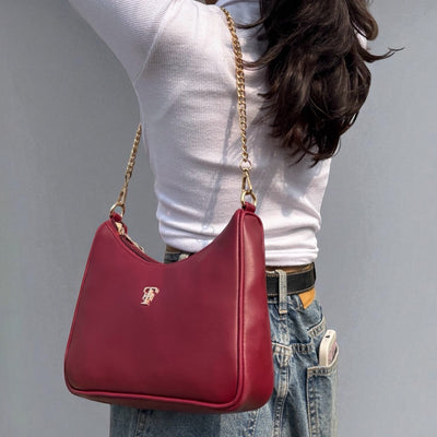 Cherry red muse